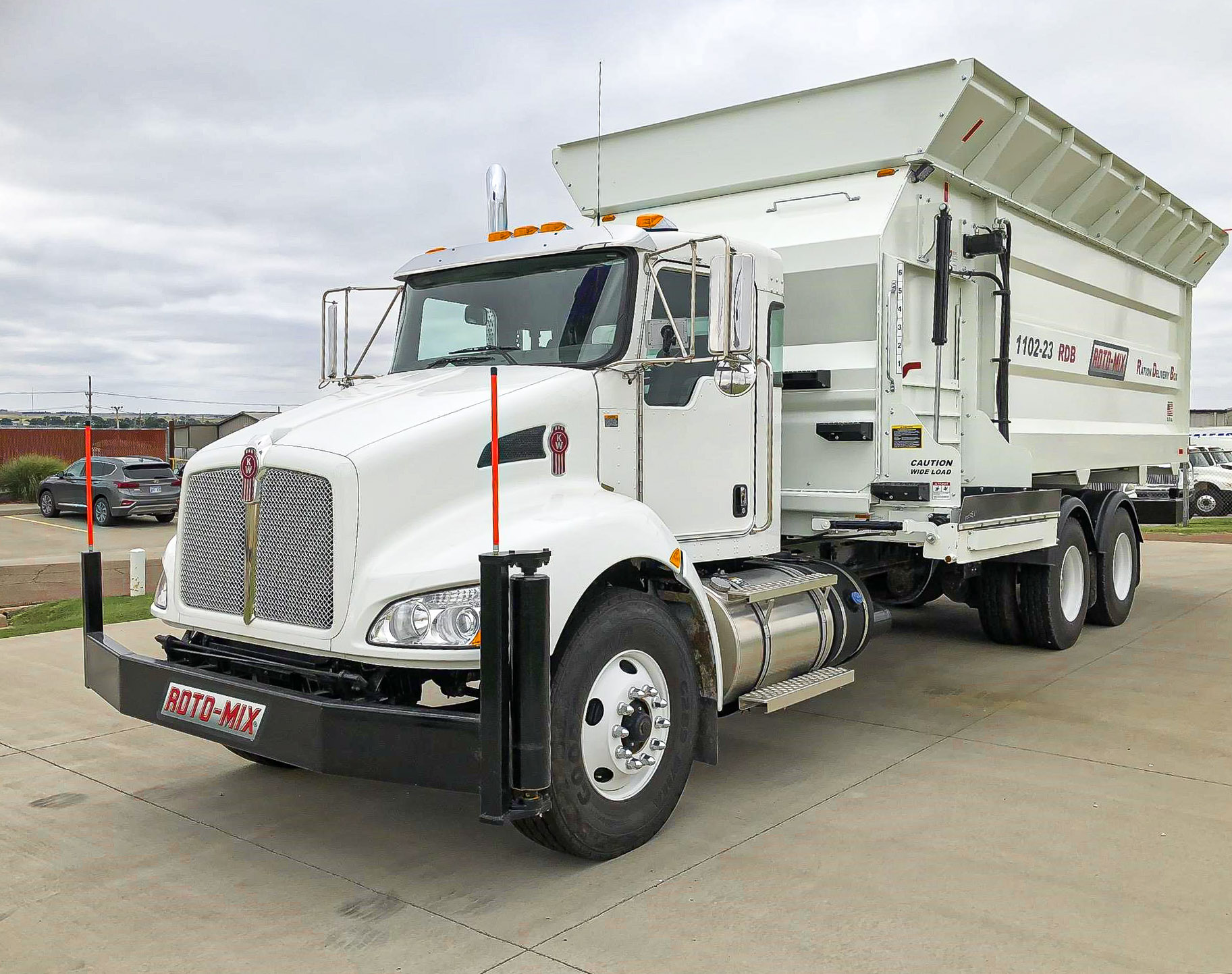 2021 KENWORTH T370 - image 2 of 6