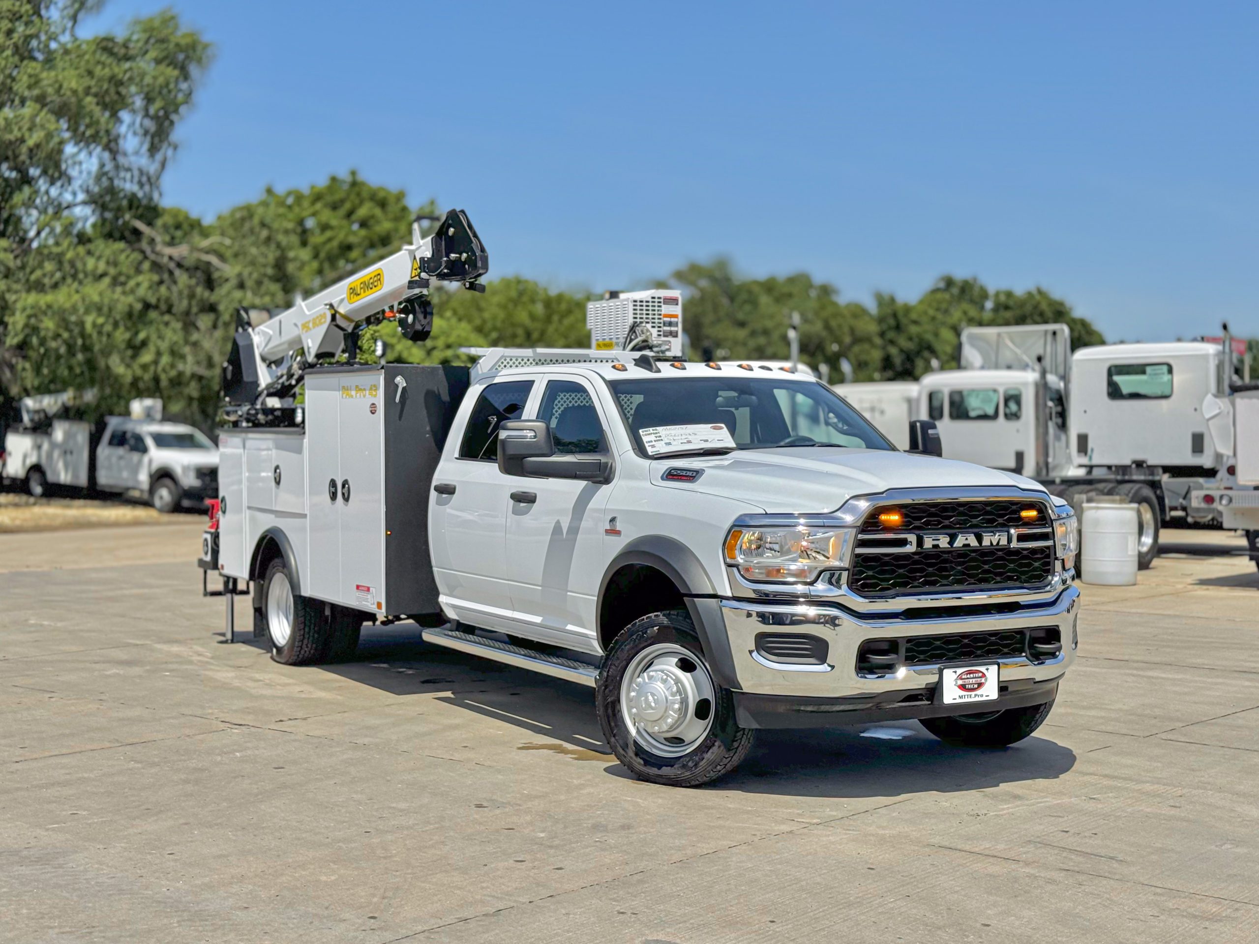 2023 Ram 5500 HD - image 4 of 6