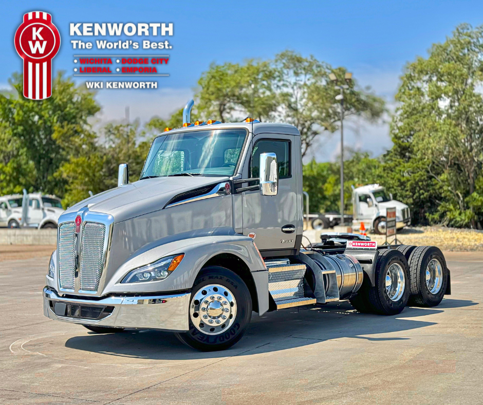 2025 Kenworth T680 - image 1 of 6