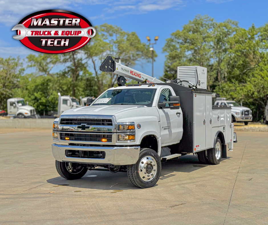 2023 CHEVROLET SILVERADO 6500 HD - image 1 of 6