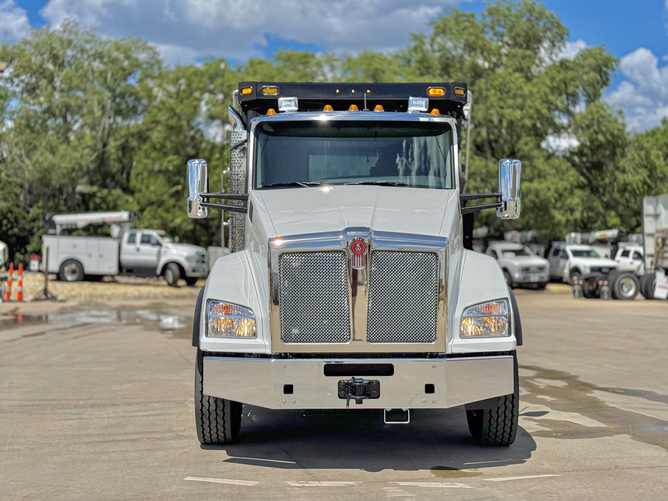 2025 Kenworth T880 - image 5 of 6