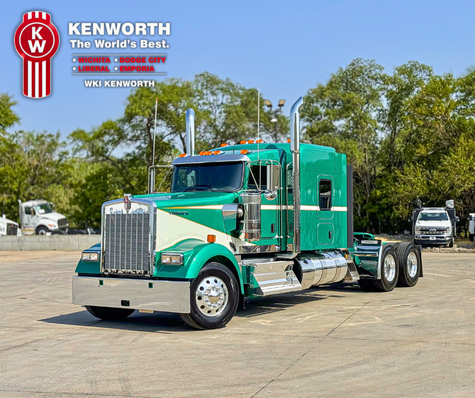 2025 Kenworth W900L - image 1 of 6