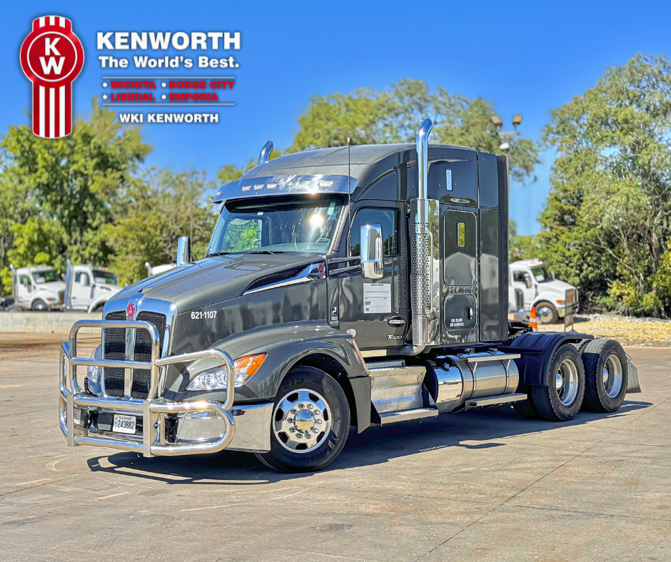 2024 Kenworth T680 - image 1 of 6