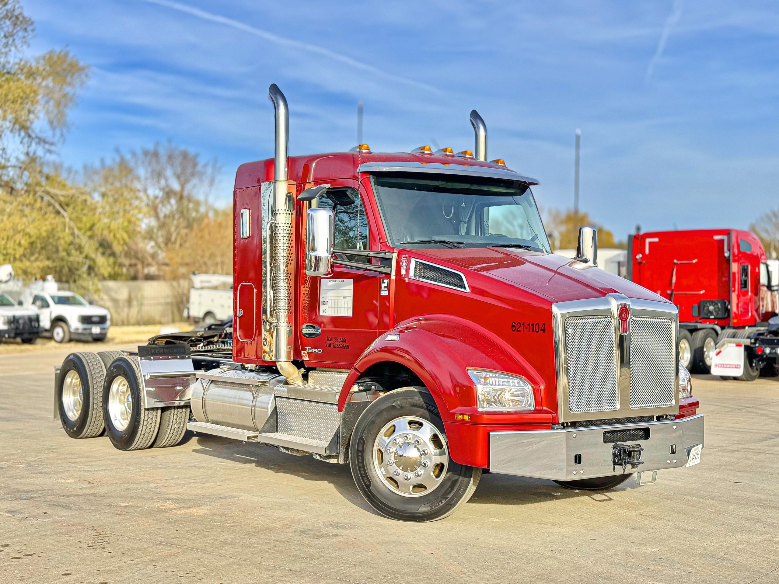 2024 Kenworth T880 - image 4 of 6