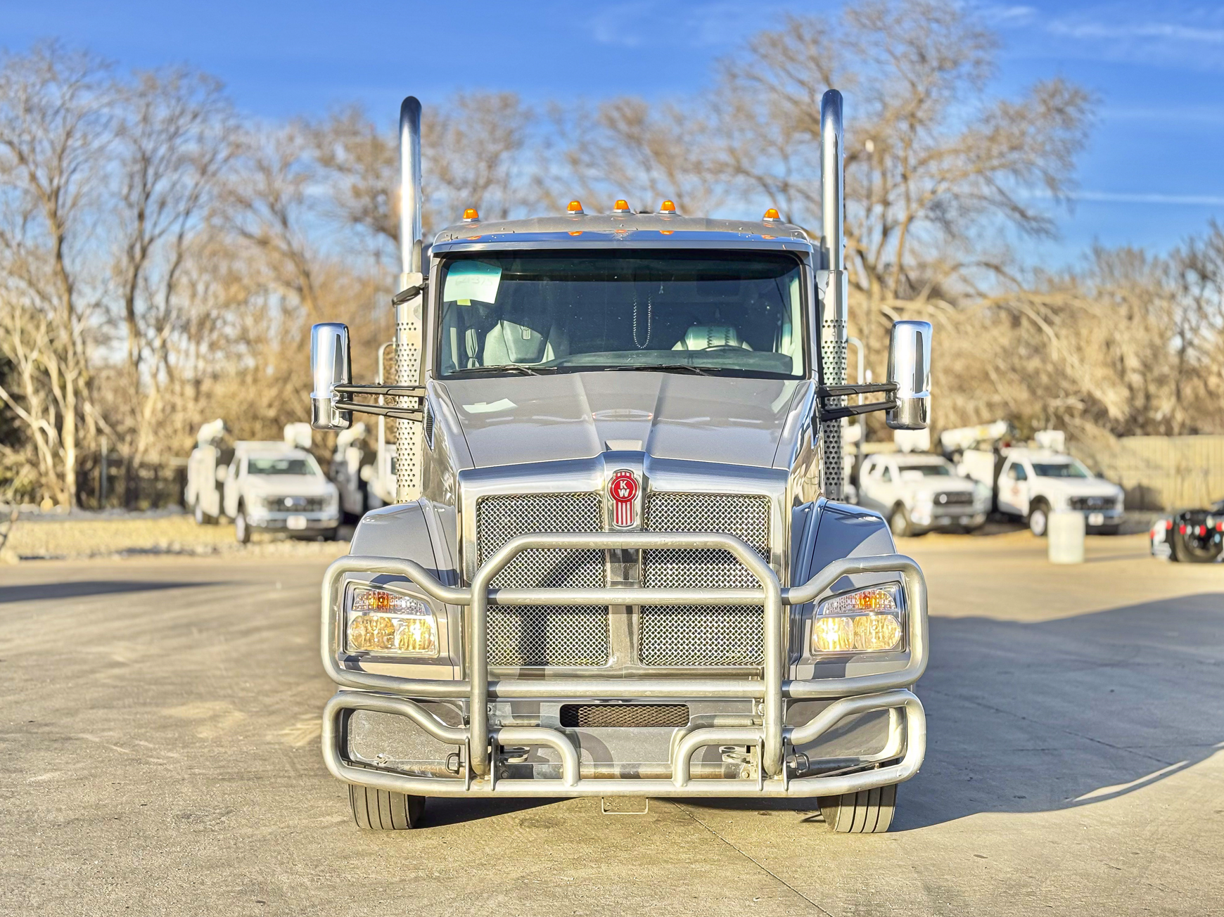 2021 Kenworth T880 - image 3 of 6