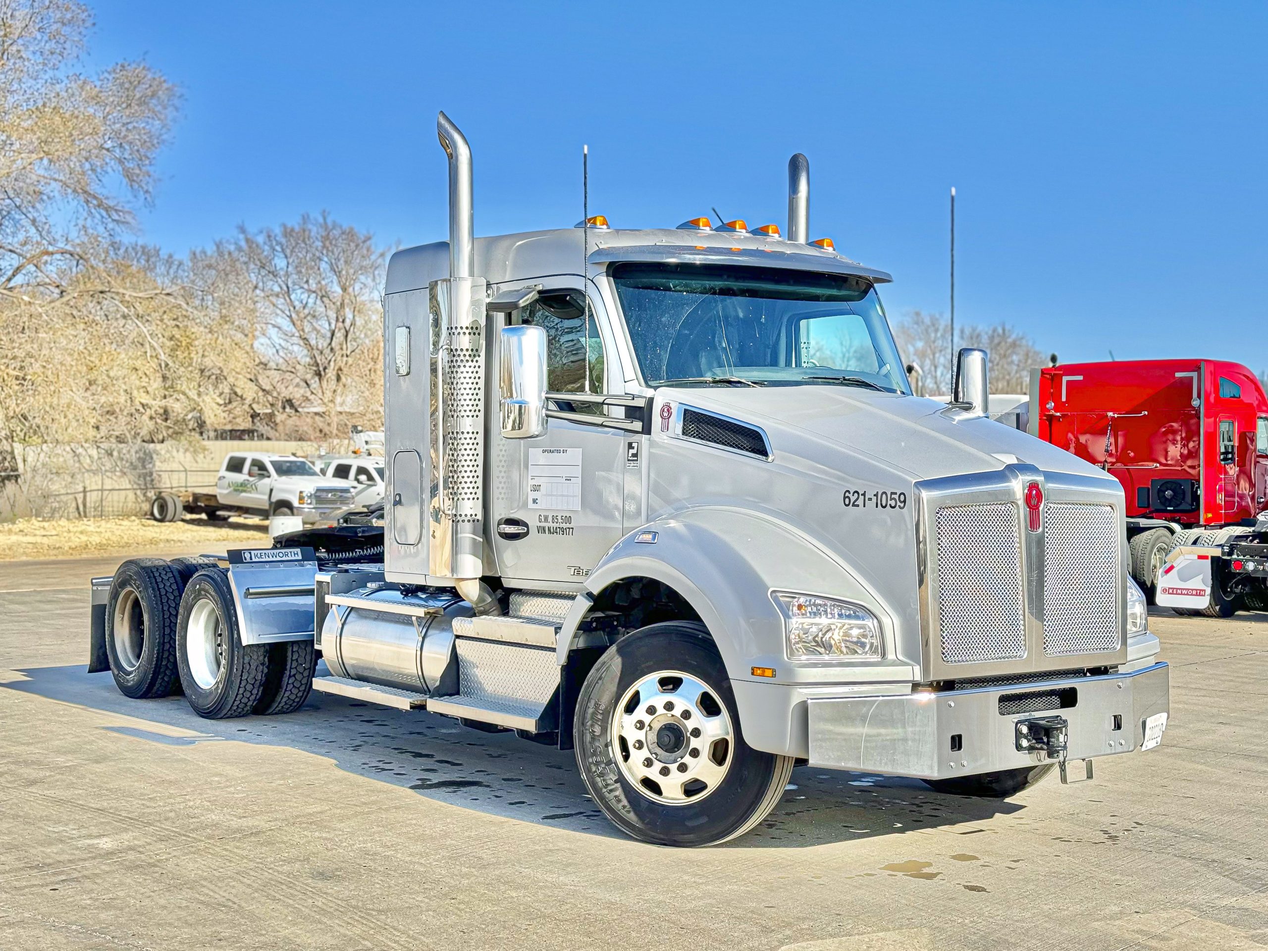 2022 Kenworth T880 - image 4 of 6