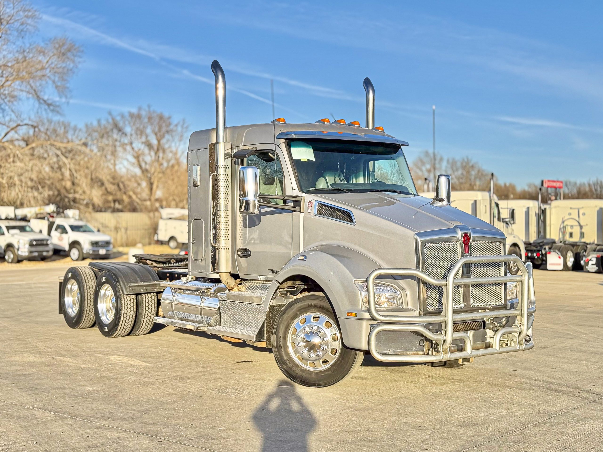 2021 Kenworth T880 - image 4 of 6