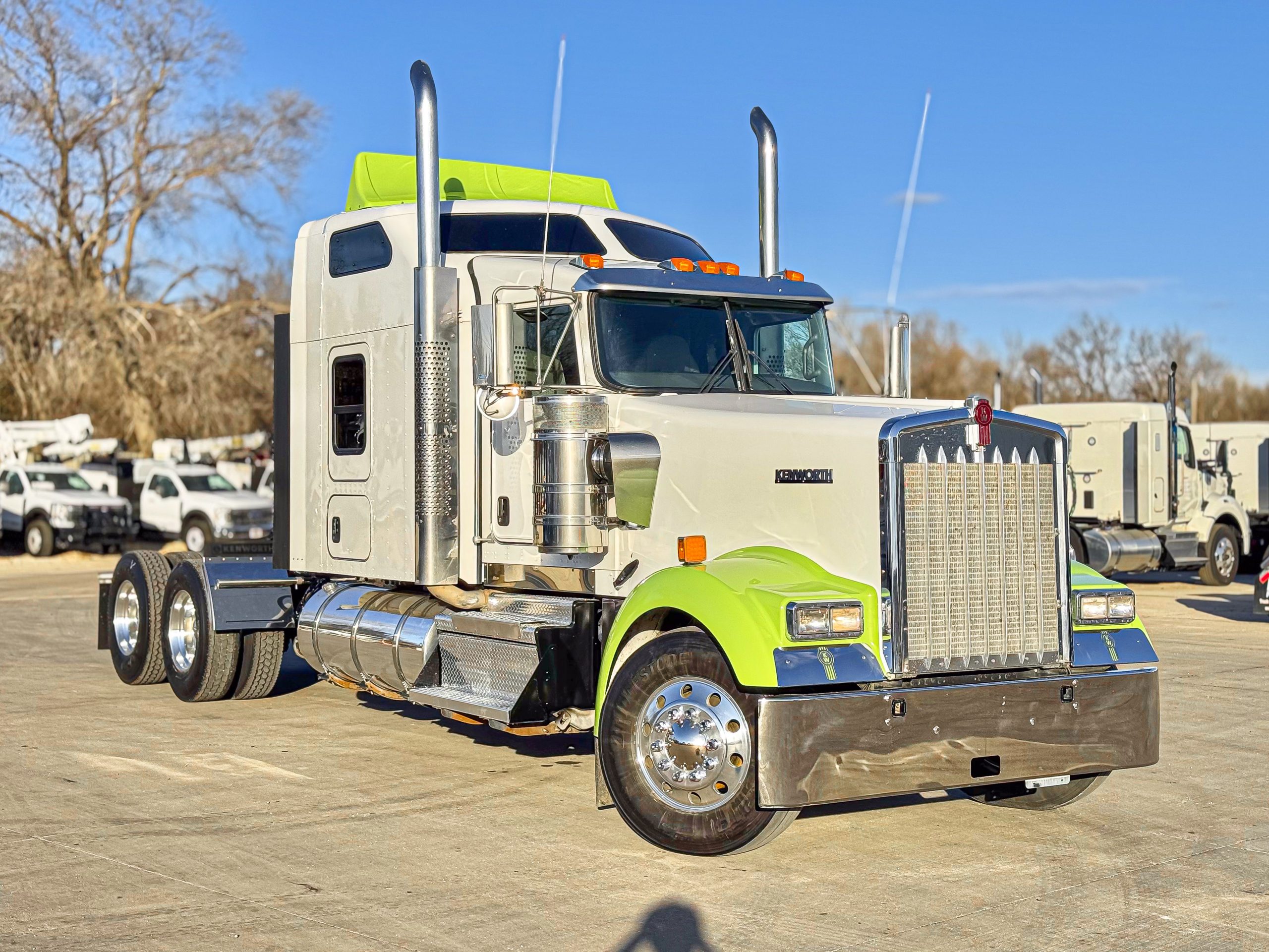 2022 Kenworth W900B - image 4 of 6