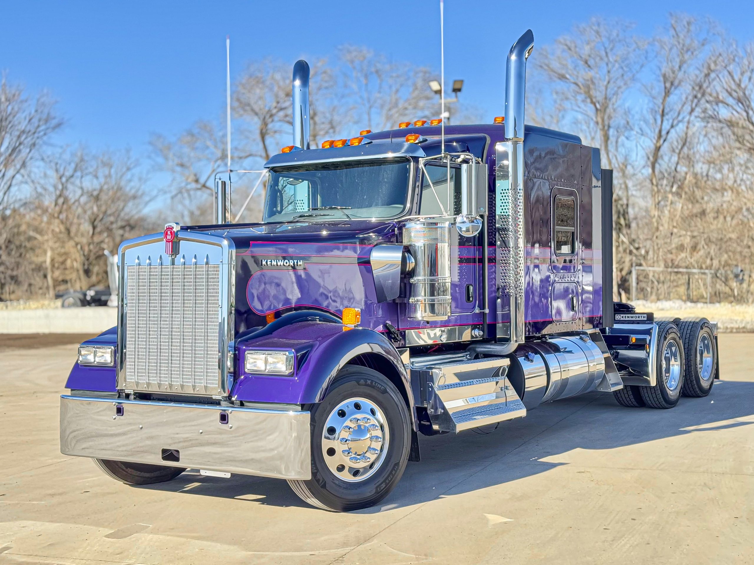 2026 Kenworth W900L - image 2 of 6