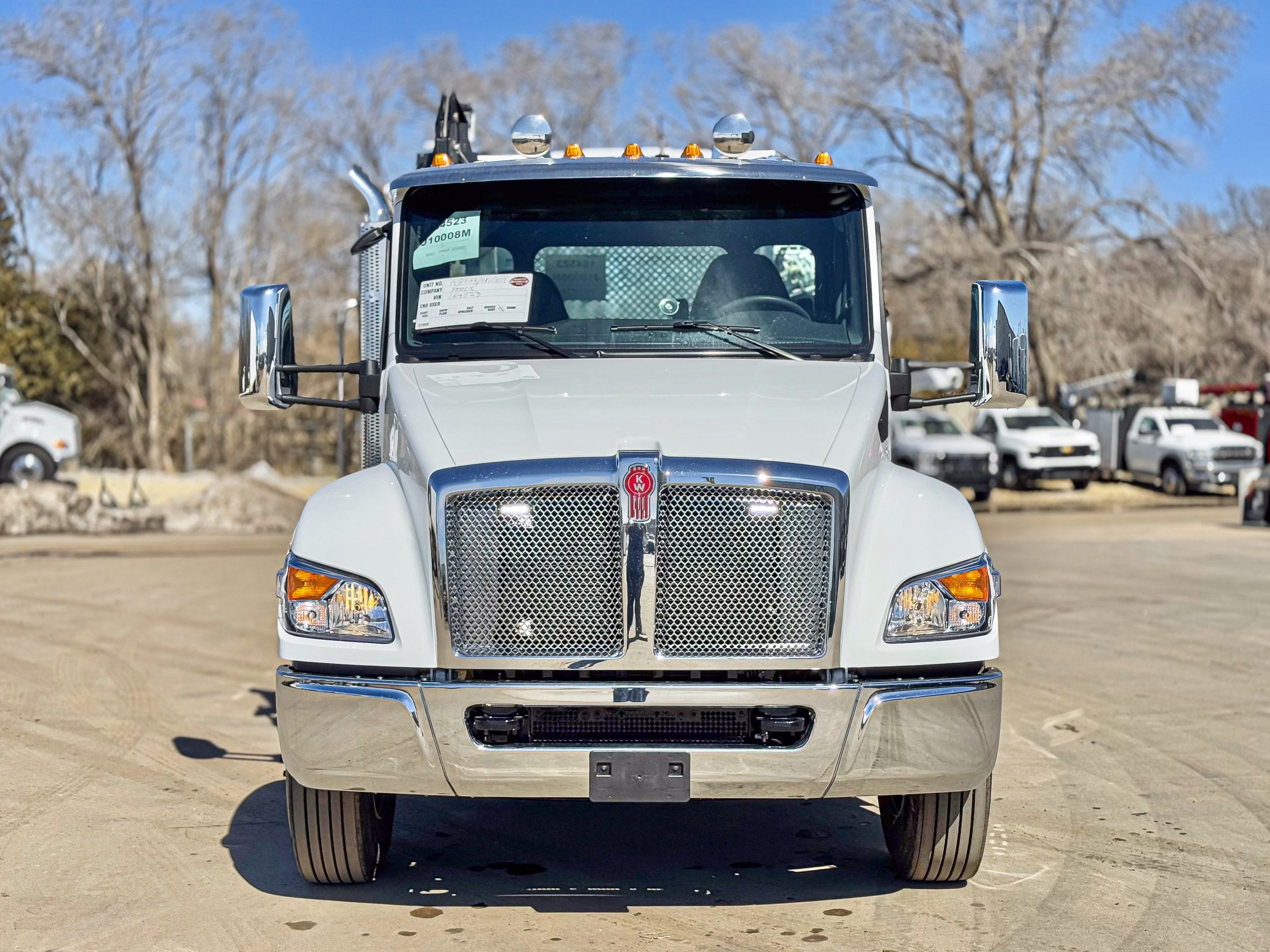 2025 Kenworth T380 - image 2 of 6