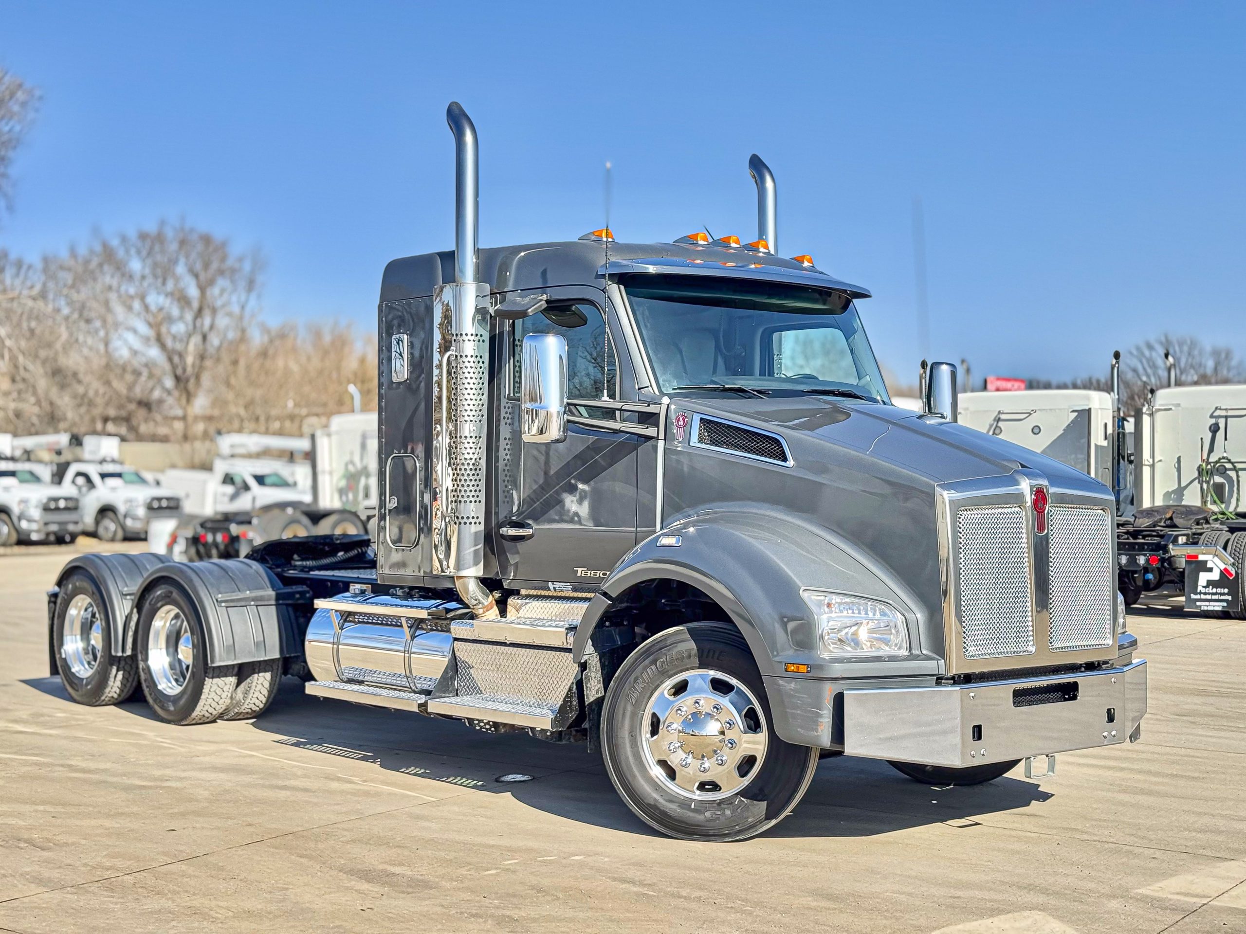 2021 Kenworth T880 - image 4 of 6