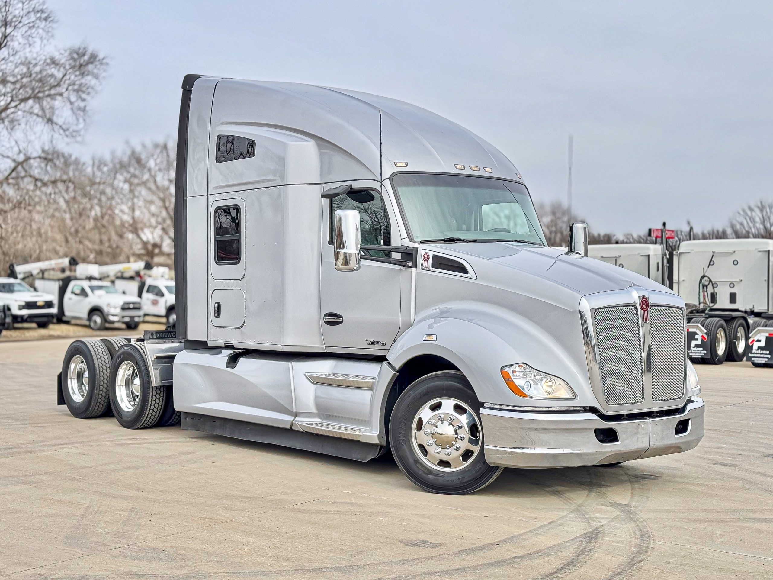 2019 Kenworth T680 - image 4 of 6