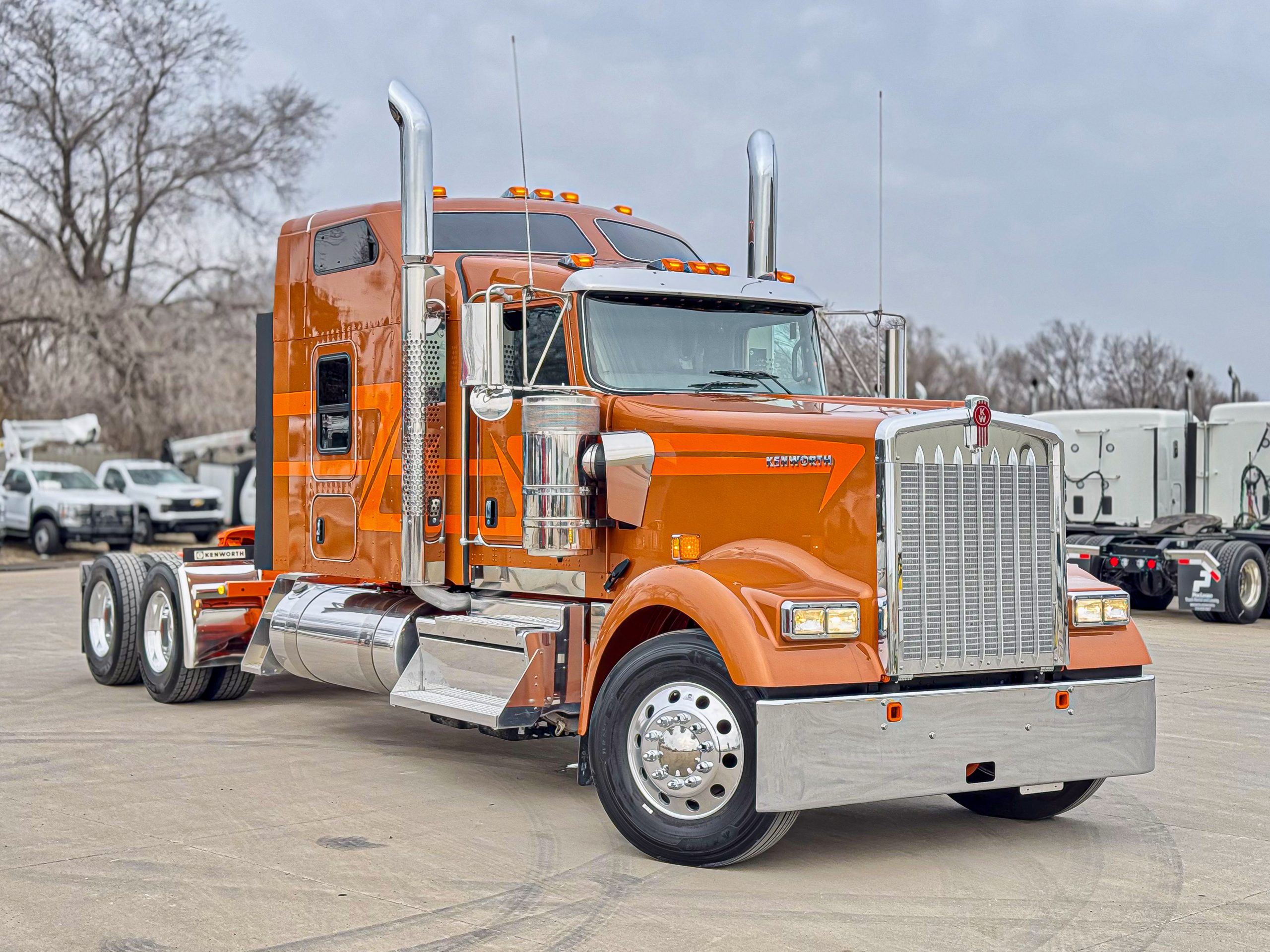 2026 Kenworth W900L - image 4 of 6