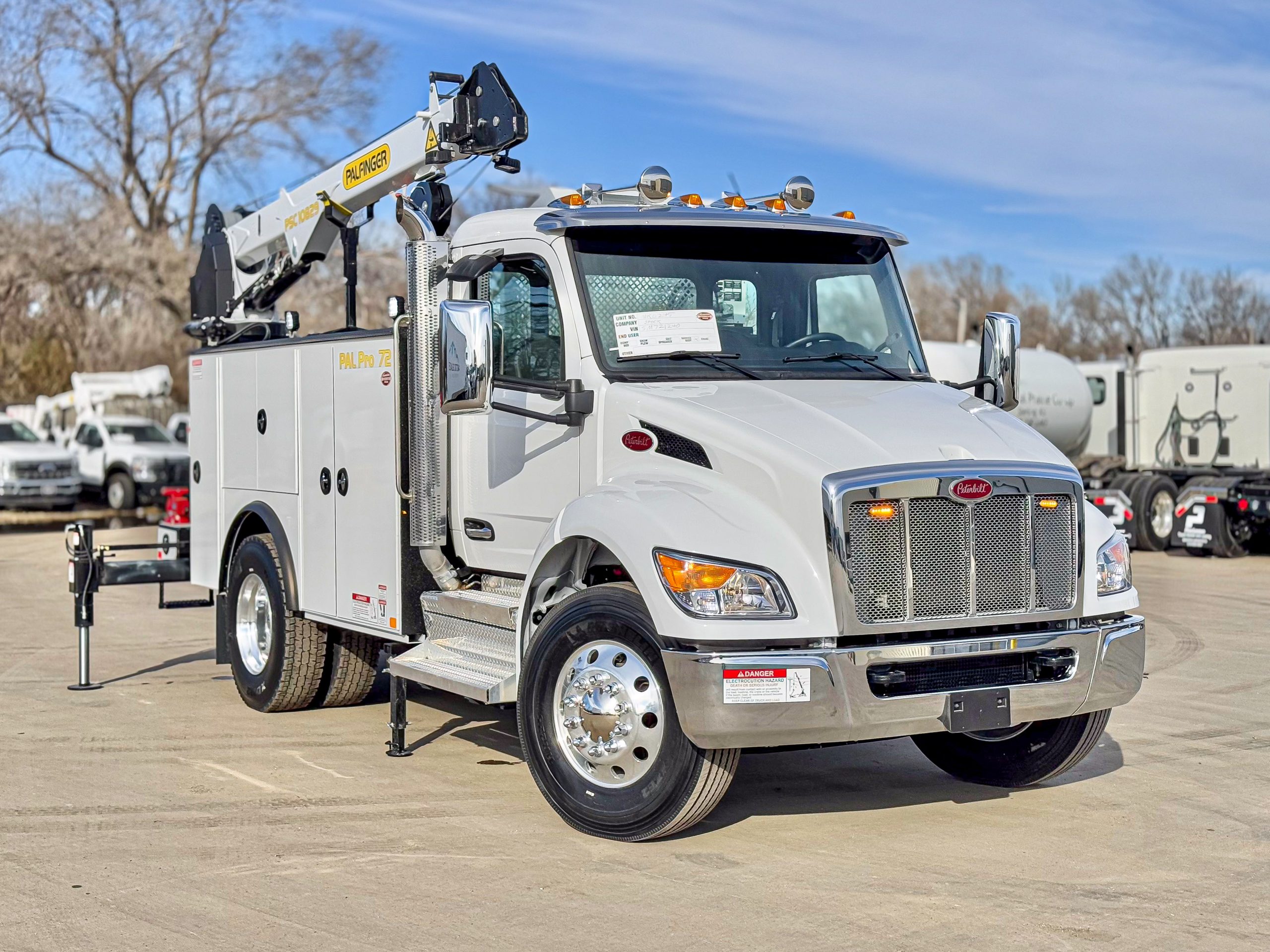 2025 Peterbilt 536 - image 3 of 6