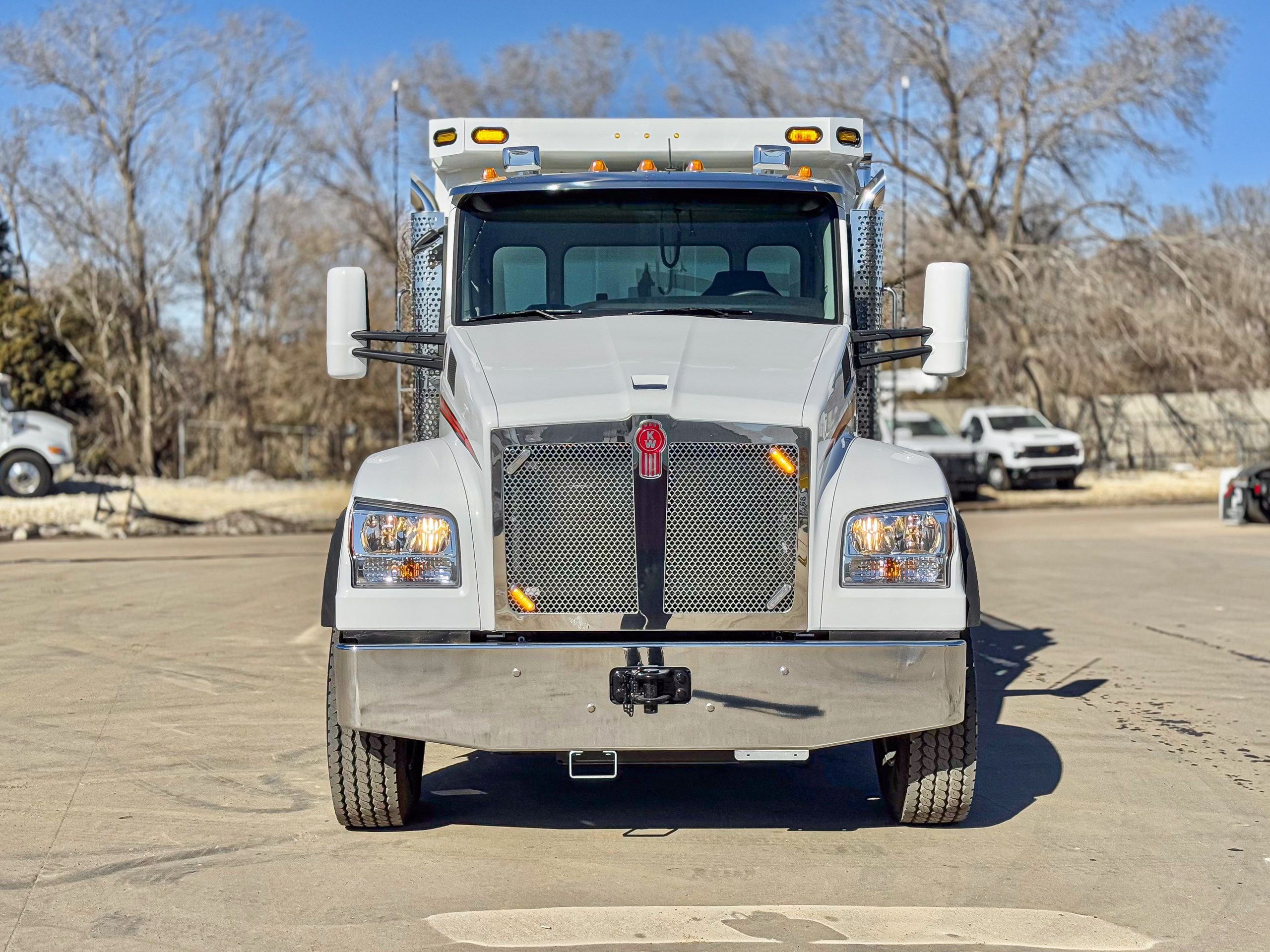 2025 Kenworth T880S - image 3 of 6