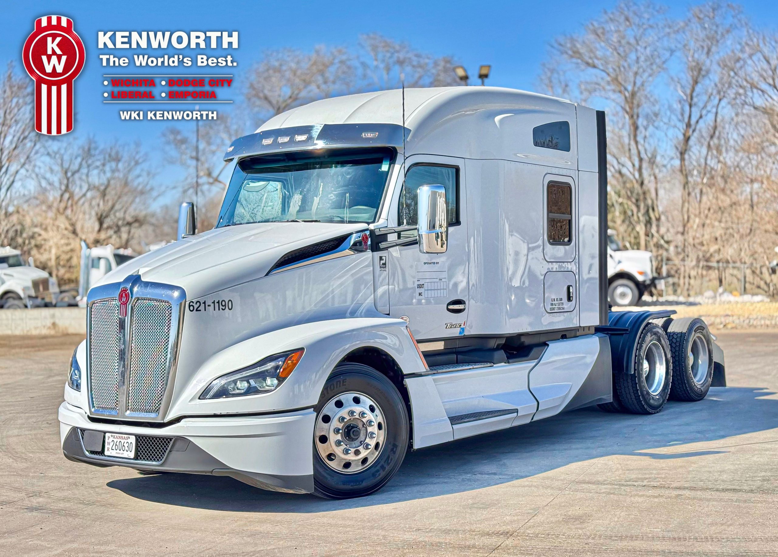 2024 Kenworth T680 - image 1 of 6